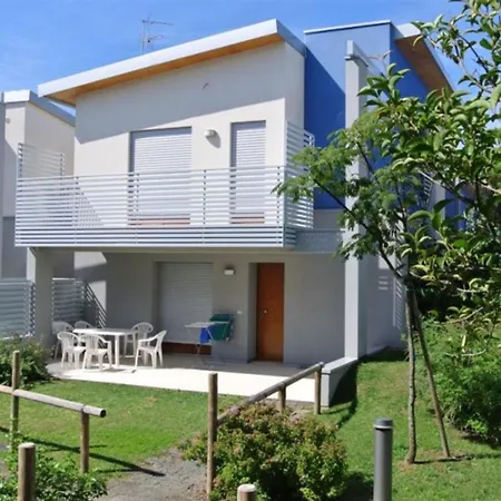 Two-story Terraced Near The Shores In Bibione